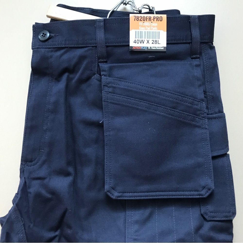 NWT Thrive Work Wear Flame Resistant Utility pant (40W x 28L) - Picture 7 of 9